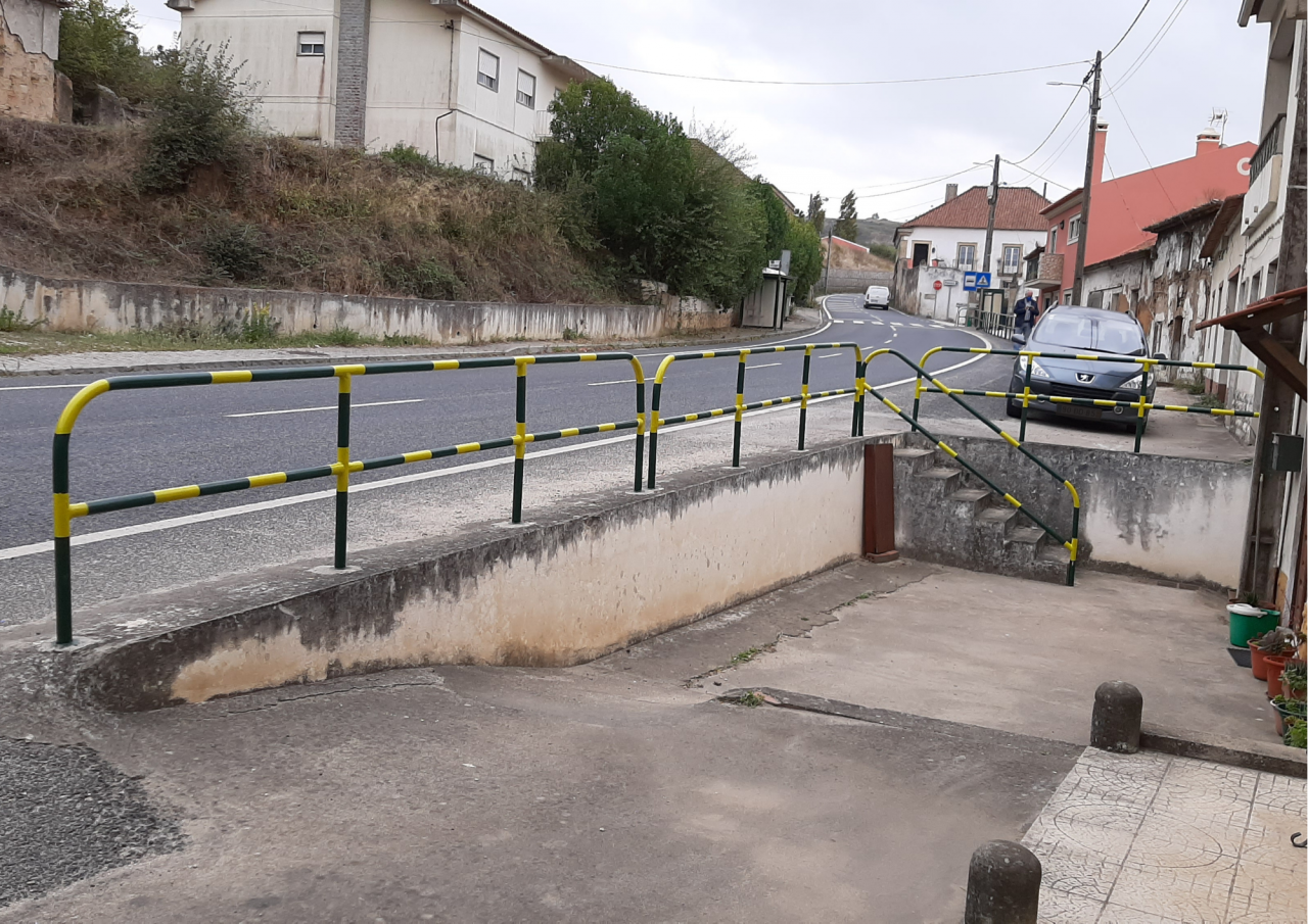 Inicio da operação manutenção de gradeamentos e ferros na Freguesia