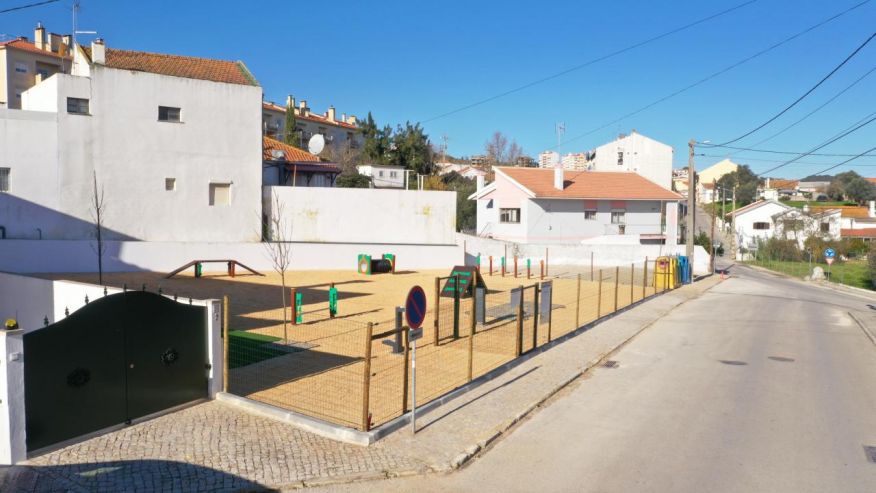 Está aberto o Parque Canino da Freguesia de Alenquer